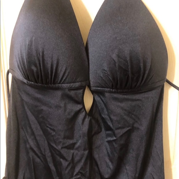 Victoria’s Secret tankini top size large - Picture 2 of 3